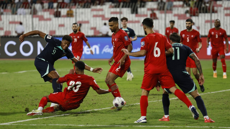 Mirklis pirms austrālietis Kusini Jengi Bahreinā panāk 2:2. Foto: Hamad I Mohammed/Reuters/Scanpix