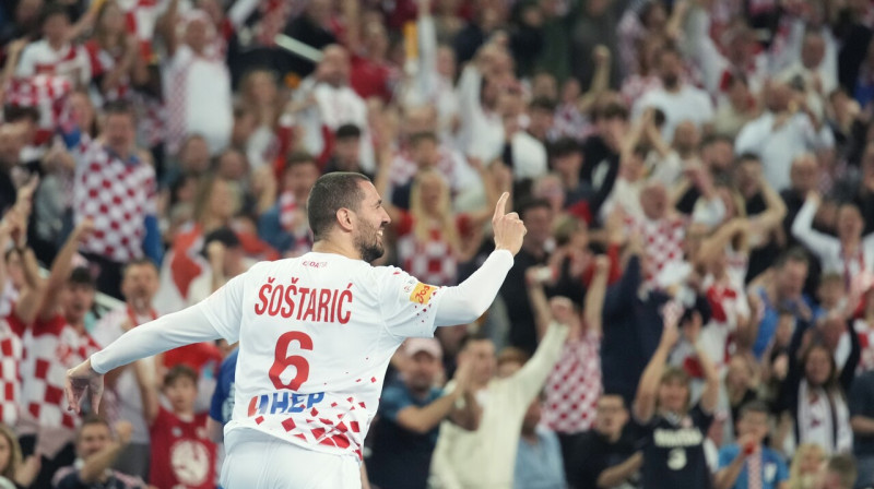 Horvātijas valstsvienības handbolists Mario Šoštaričs. Foto: Darko Bandić/AP/Scanpix