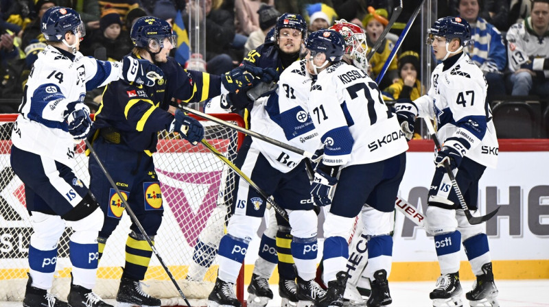 Mirklis no Zviedrijas un Somijas valstsvienību spēles Stokholmā. Foto: Christine Olsson/EPA/Scanpix