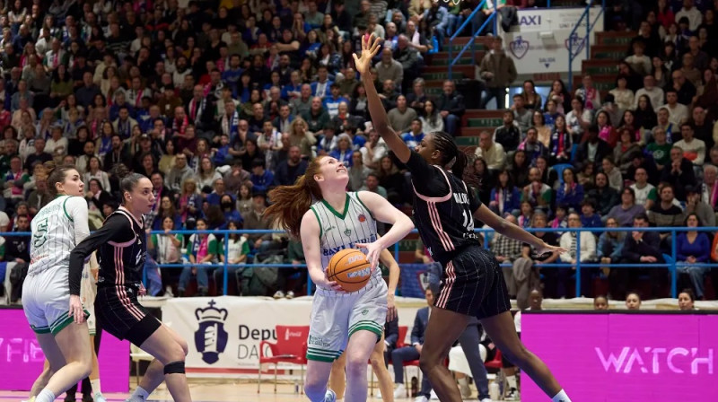 Klēra Melija un Dominika Malonga 2025. gada 6. martā. Foto: EuroCup Women