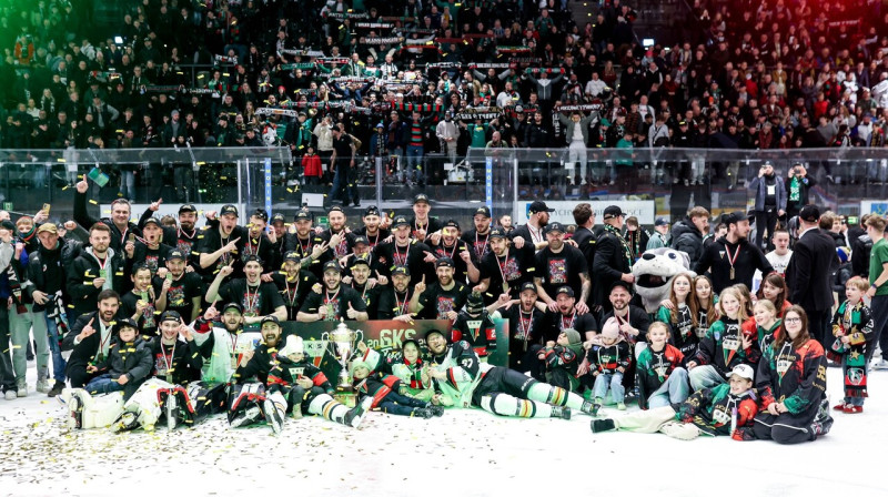 Tihi komanda. Foto: Polski Hokej
