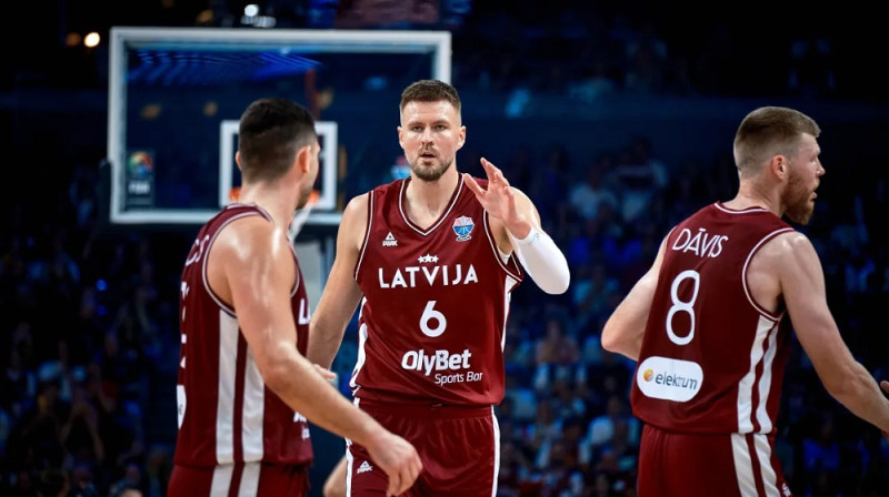 Kristaps Porziņģis 2025. gada 1. septembrī. Foto: FIBA