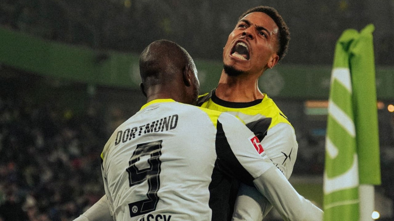 Girasī un Nmeča. foto: Borussia Dortmund