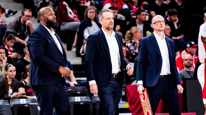 Jānis Gailītis ar palīgiem. Foto: SIG Strasbourg