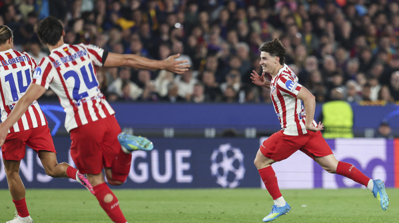Madrides "Atletico" uzbrucējs Hulians Alvaress svin vārtu guvumu UEFA Čempionu līgas ceturtdaļfināla spēlē pret "Barcelona". Foto: © Irina R. Hipolito/AFP7 via ZUMA Press Wire/Scanpix
