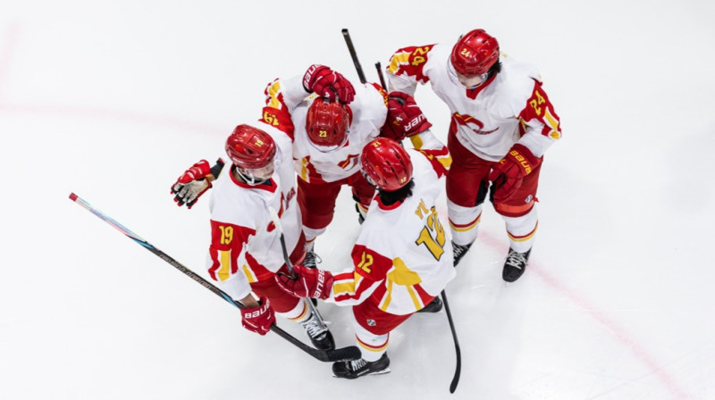 Ķīnas valstsvienības hokejisti. Foto: IIHF