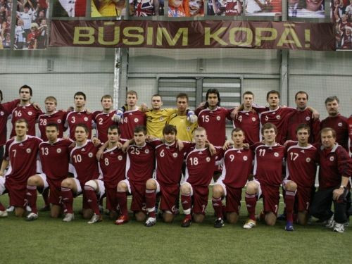 Latvijas U-19 nospēlē neizšķirti ar angļiem