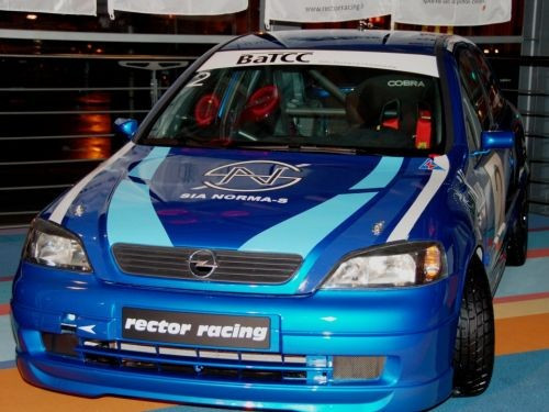 ''Rector Racing" sestdien pirmais starts