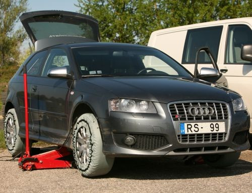 Sākusies reģistrācija vasaras autosprintam