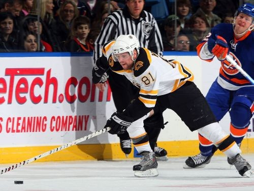 NHL regulārā sezona noslēdzas ar Kesela "hat-trick"
