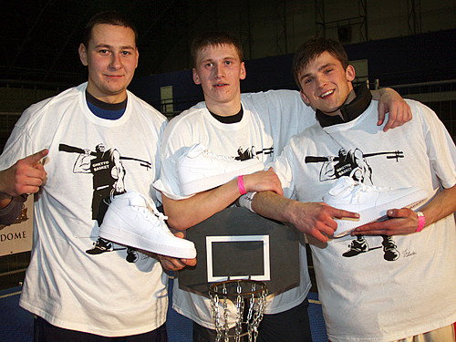 "GBWE" ielu basketbolā triumfē "Moonshine Brothers"