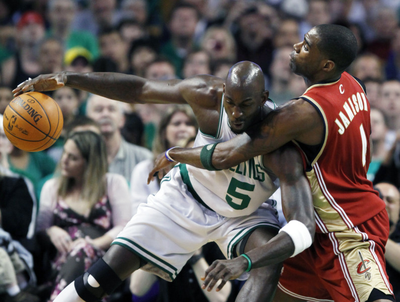 ''Celtics'' pārspēj ''Cavaliers''