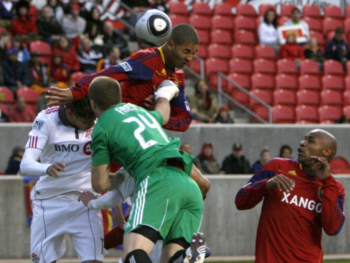 "Toronto FC" zaudējums pret čempioniem