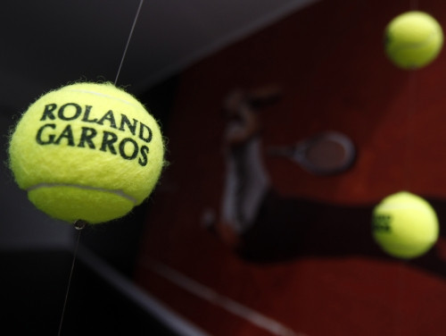 Veiksmes formula – uzvilkt "Roland Garros" kreklu