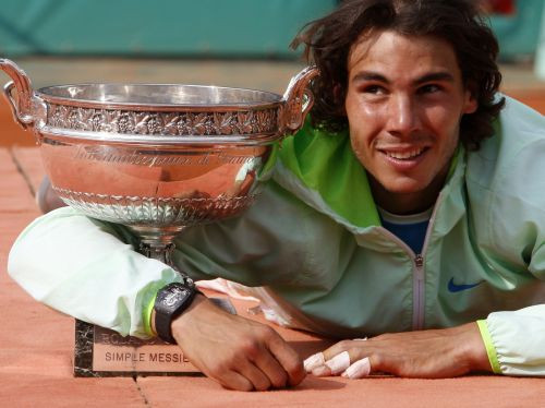 Nadals atgūst "French Open" titulu un ranga pirmo vietu