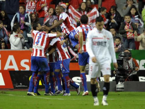 "Sevilla" cieš neveiksmi Hihonā, "Deportivo" joprojām bez uzvaras