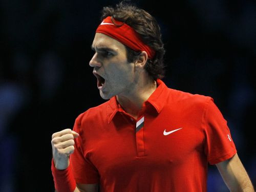 Federers uzvar Džokoviču; finālā būs tenisa klasika