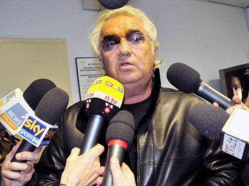 Briatore prognozē vēl vienu "Mercedes" dominēšanas gadu