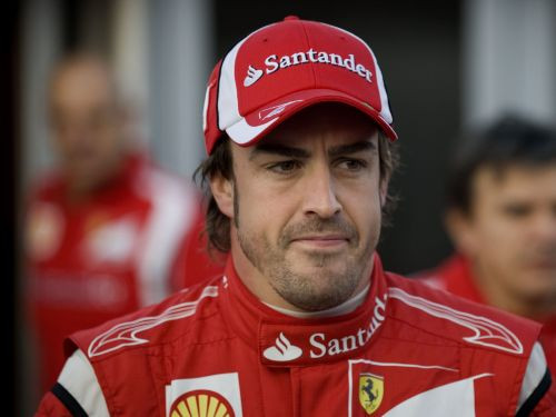 Alonso: ""Pirelli" riepas dilst ātri, kas nenāks par labu vadošajām komandām"