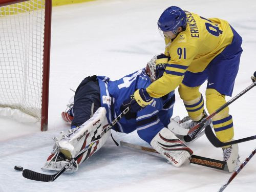 Surovijam vārti, zviedri nosauc pirmos astoņus NHL spēlētājus PČ hokejā