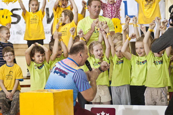 Aicinām sekot līdzi "Skrienam sportot!"