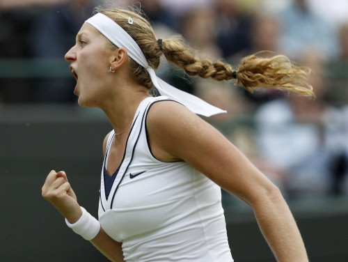 Kvitova otro gadu pēc kārtas pusfinālā, pretiniekos Azarenka