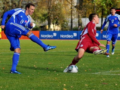 Slovāki Jelgavā rotaļājoties pazemo Latvijas izlasi - 6:0!