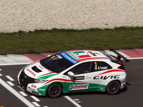 "Honda" komanda Slovākijā izcīna pirmo uzvaru WTCC