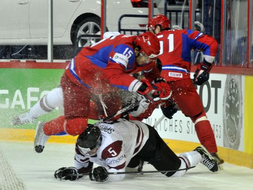 Latvija sāk ar 0:6 pret pasaules čempioni Krieviju