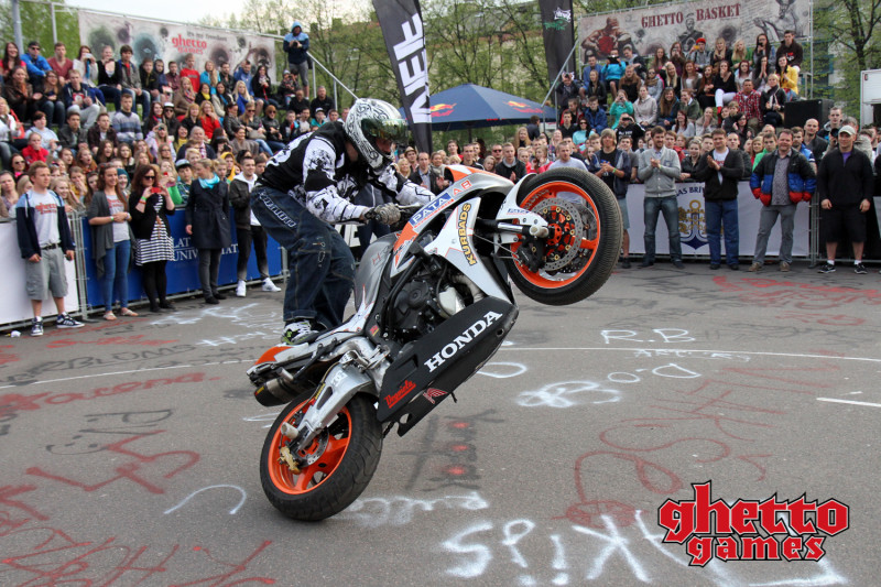 Liepājā sacentīsies pasaules labākie moto triku meistari