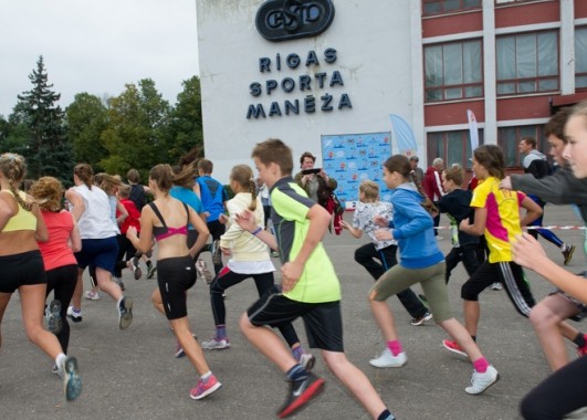 "Izskrienam Rīgas parkus" seriāls noslēdzies Maskavas dārzā