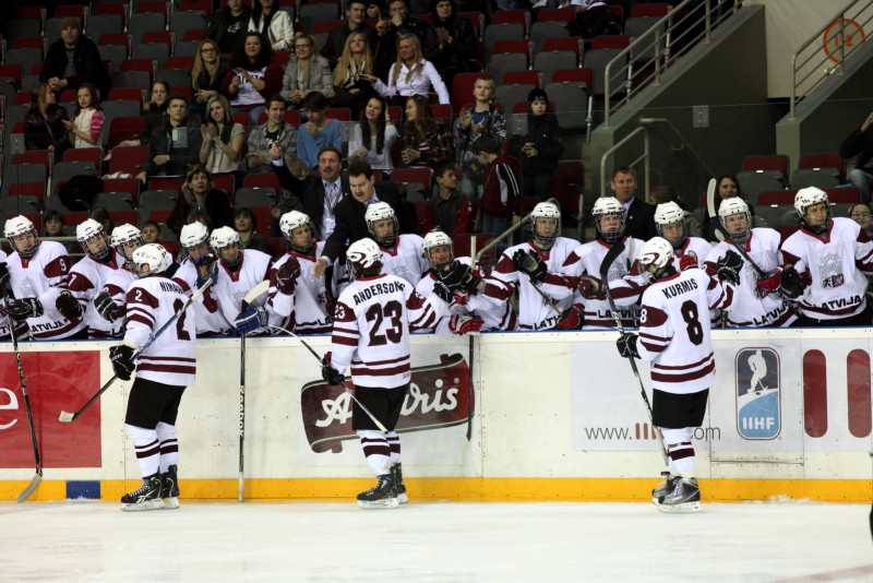 Latvijas U18 hokeja izlase no Norvēģijas atved divas uzvaras