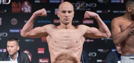 Krievu cīkstonis Jakovļevs parakstījis līgumu ar UFC