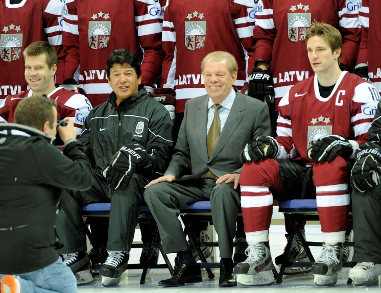 Latvijas hokeja izlases spēles no Sočiem tiešraidē translēs arī  "Re:TV"