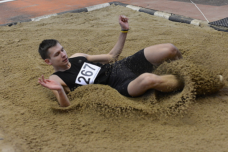 Latvijas 2014.gada ziemas čempionāts daudzcīņās telpās