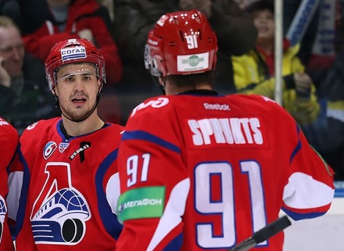 Bārtuļa "Donbass" labo KHL spēles ilguma rekordu, "Lokomotiv" uzvar SKA