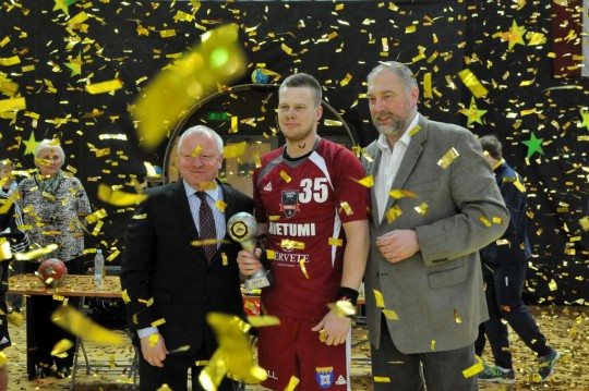 Zvaigžņu spēlē uzvar Rietumu handbolisti, MVP - Politers