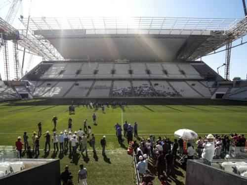 Sanpaulu stadiona celtniecībā miris vēl viens strādnieks