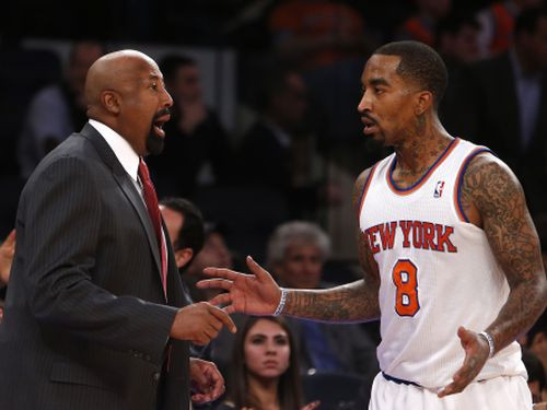Smits pārvērš "Knicks" un "Heat" dueli par tālmetienu balagānu