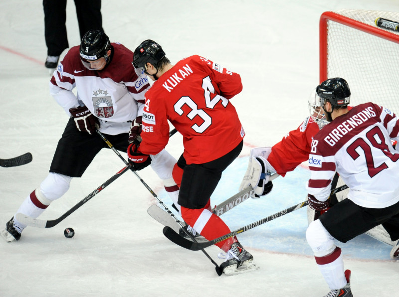 Latvijas izlase pasaules čempionātu noslēdz ar zaudējumu Šveicei