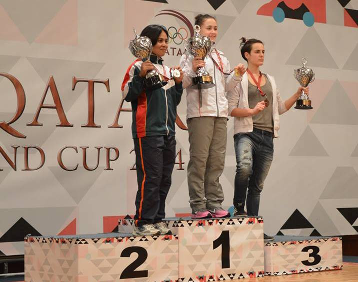 Rebeka Koha gadu noslēdz ar uzvaru Kataras kausā svarcelšanā