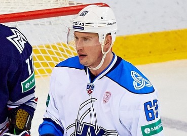 Pujacs noslēdz jaunu līgumu ar KHL klubu "Neftekhimik"