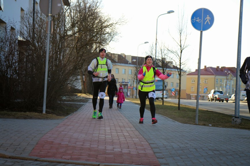 116 ultramaratonisti saziedo 1353 eiro Undīnes veselībai