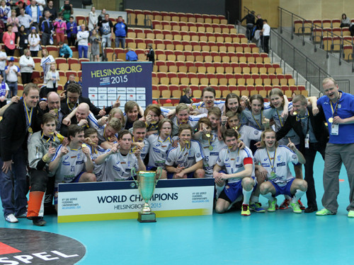 Somi – pasaules čempioni, zviedri pirmo reizi bez medaļām