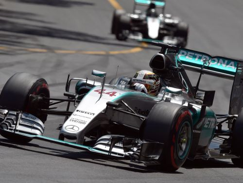 Monako drāma - Hamiltonam dārga kļūda taktikā, uzvar Rosbergs
