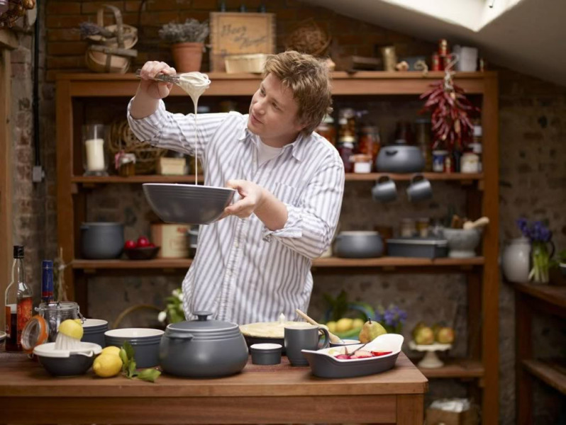 Atraktīvais un populārais pavārs Džeimijs Olivers nosvinējis savu 40 gadu jubileju