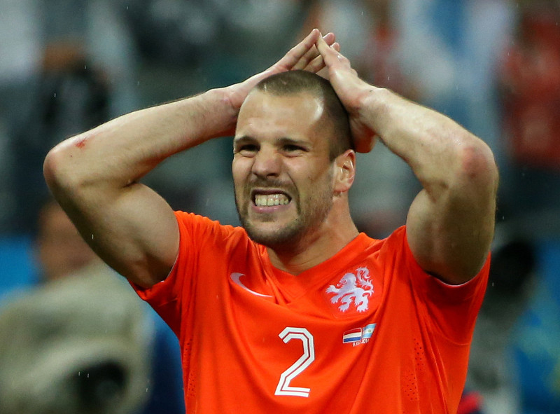 Nīderlandes izlase paliek bez Vlāra, uz Rīgu pošas 1100 "oranžo" fani