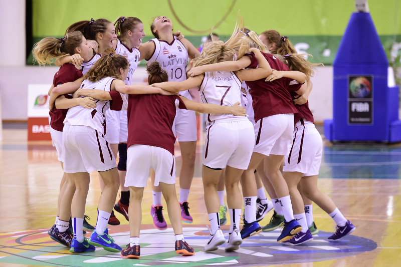 U16 meitenes uzvar Ungāriju un spēlēs pasaules U17 čempionātā