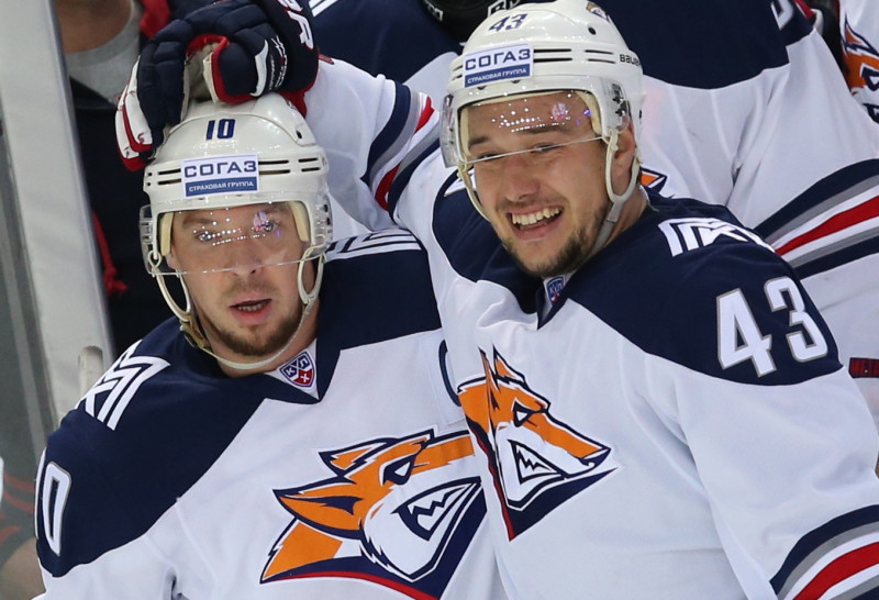 Kalniņš rezervē komandas zaudējumā, Mozjakinam 800. punkts KHL