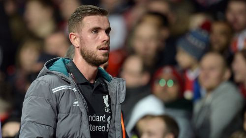 "Liverpool" kapteinim Hendersonam traumas dēļ var nākties izlaist "Euro 2016"